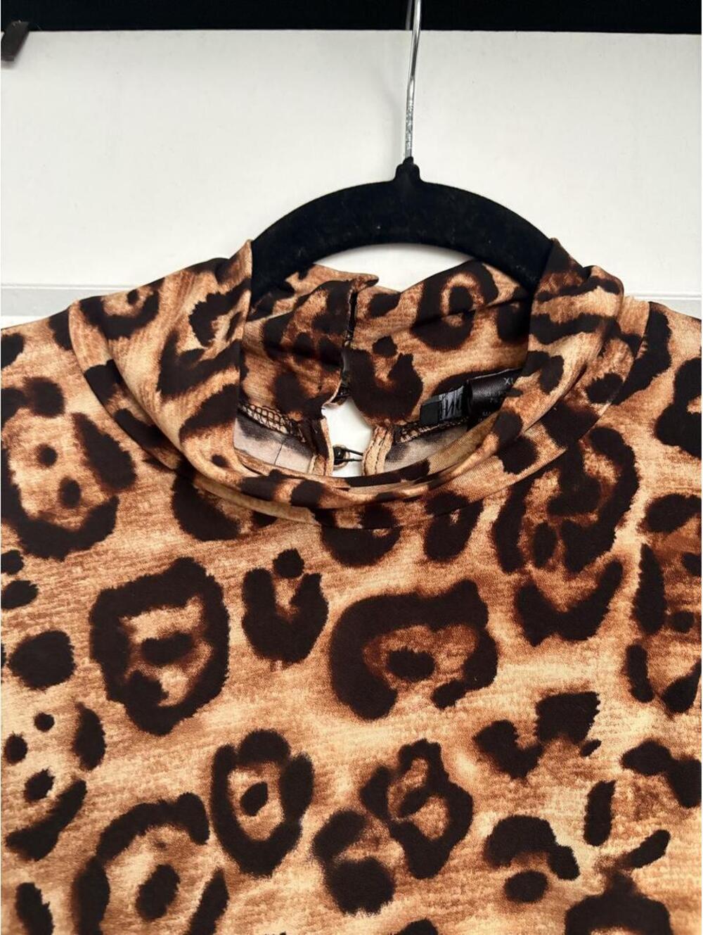 LEOPARD PRINT MINI DRESS - Picture 3 of 5